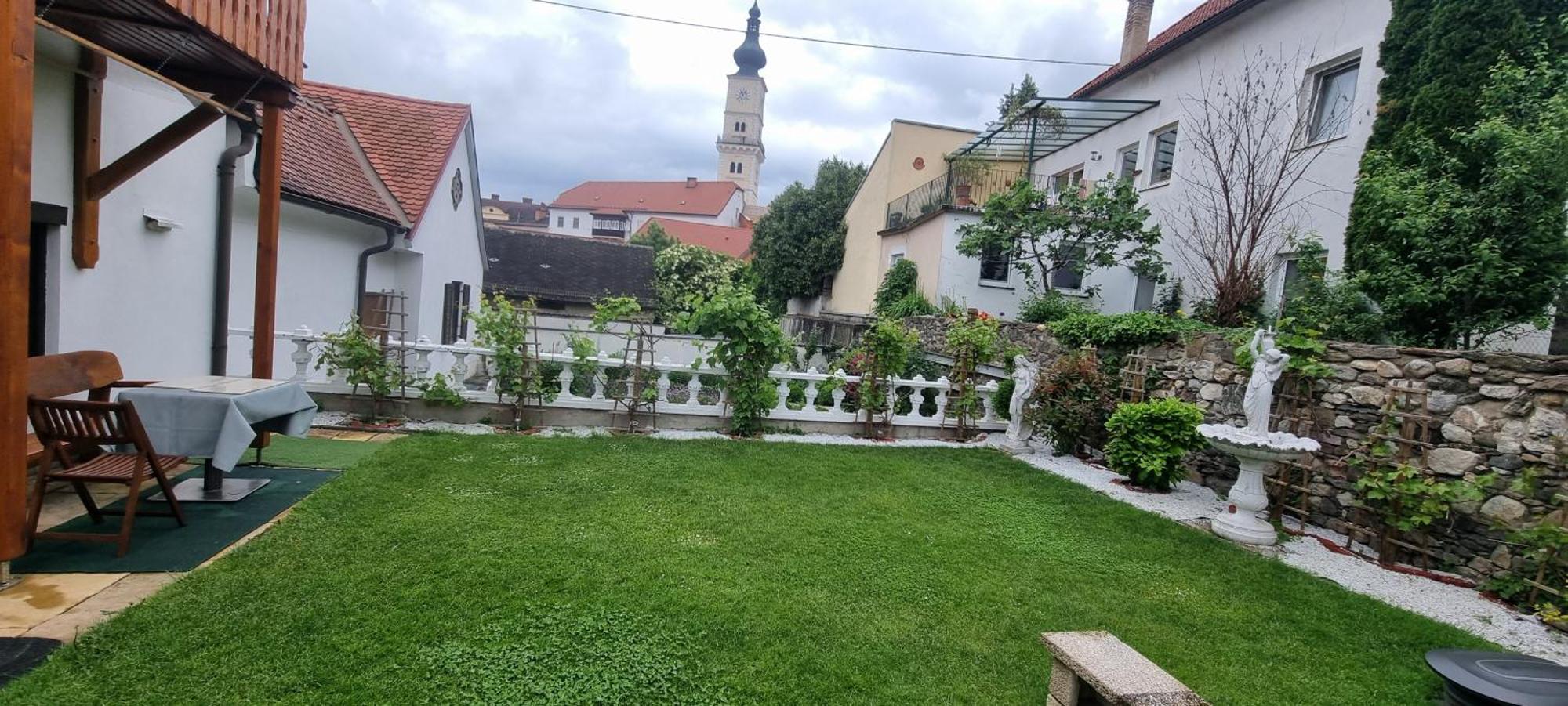 Innenstadtgarten-Wohnung Wolfsberg Exterior foto